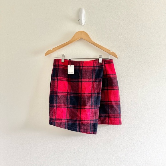 Choies Dresses & Skirts - NWT Choies Red Plaid Wool Skirt size Medium